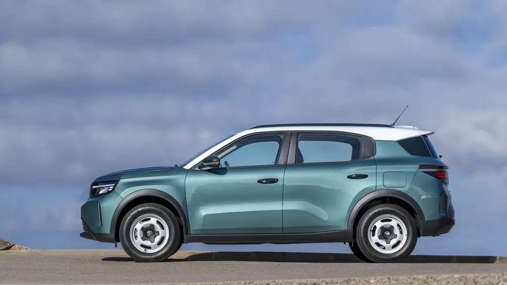 Vauxhall Frontera 1.2 Hybrid 110 Ultimate 5dr e-DCT6 NI