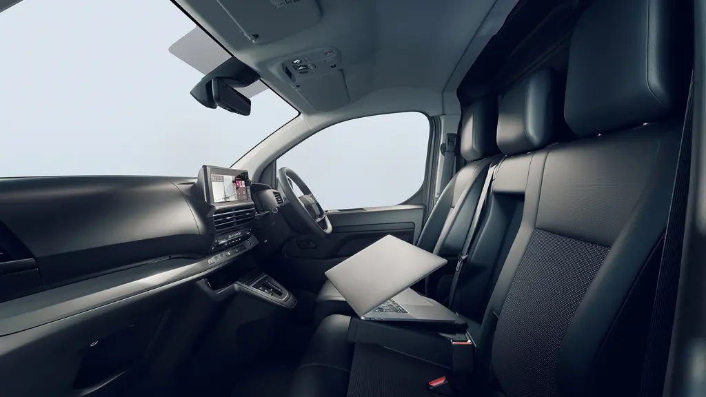Vauxhall Vivaro M Electric 100KW 75KWH PRO H1 Double CAB Auto 11KW