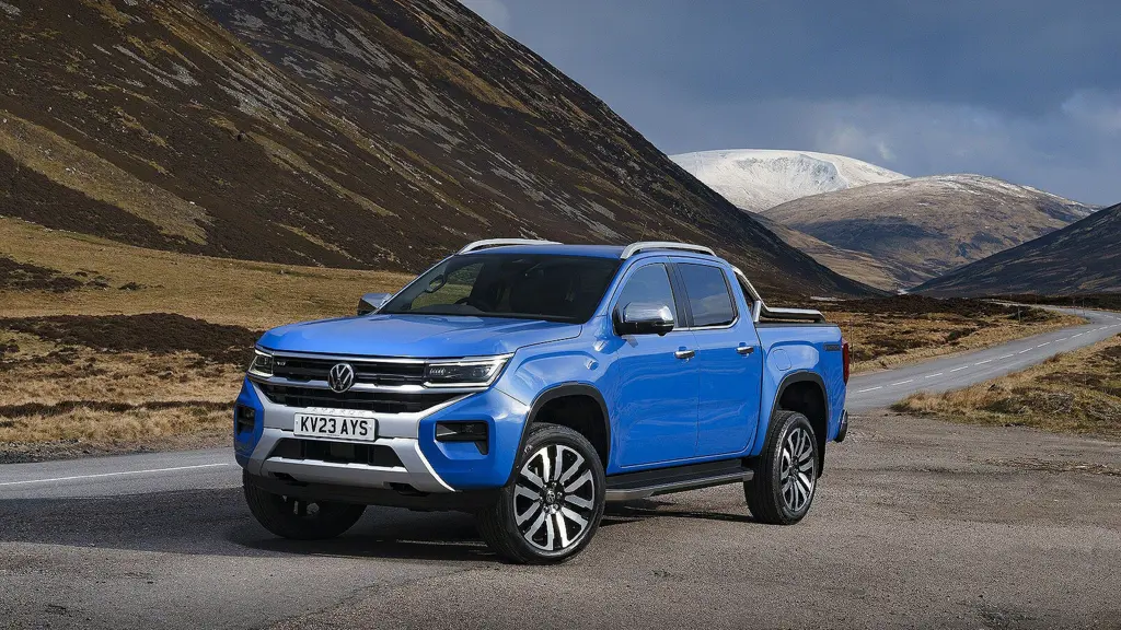 Volkswagen Amarok Diesel D/Cab Pick UP Life 2.0 TDI 170 4Motion