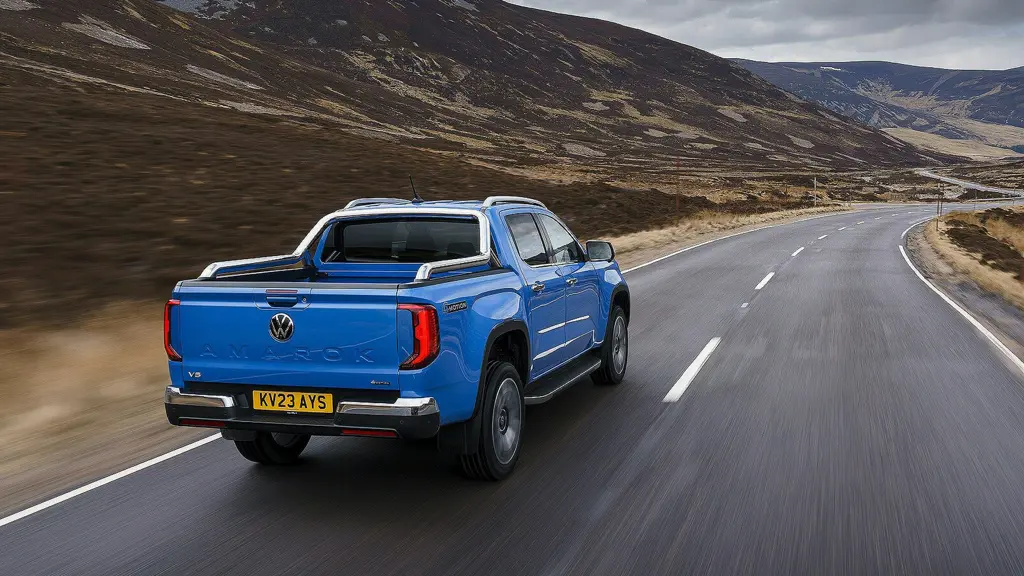 Volkswagen Amarok Diesel D/Cab Pick UP Life 2.0 TDI 170 4Motion