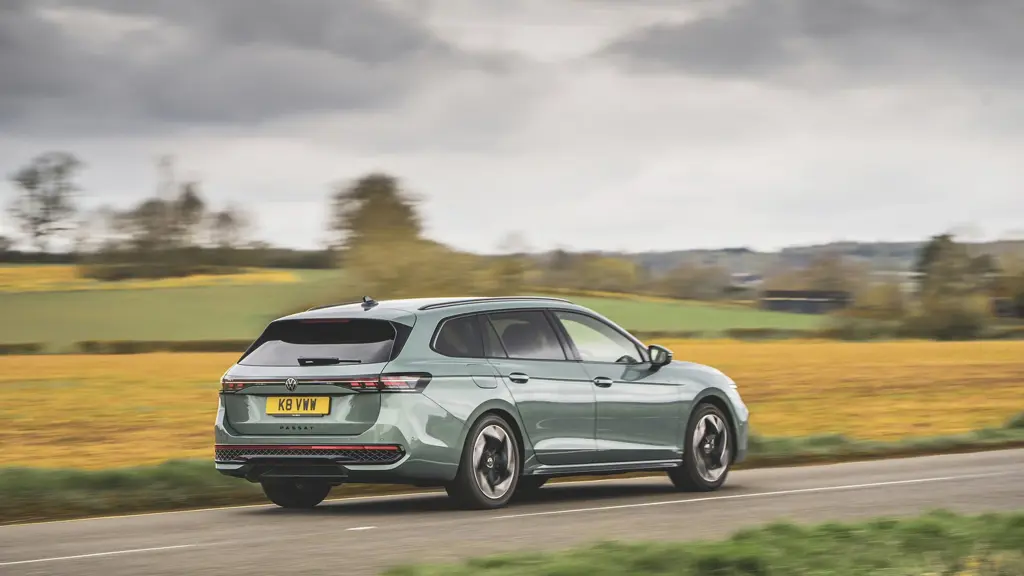 Volkswagen Passat 1.5 TSI eHybrid Elegance 5dr DSG