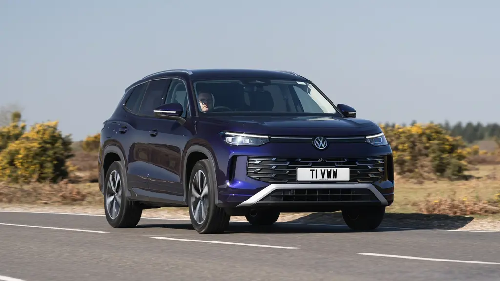 Volkswagen Tayron 1.5 eTSI R-Line 5dr DSG7 7 Seat