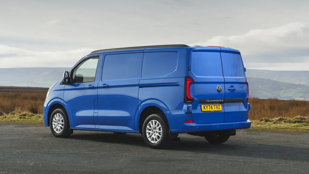 Volkswagen Transporter T32 SWB Diesel 2.0 TDI 150 Commerce PRO S Kombi Van