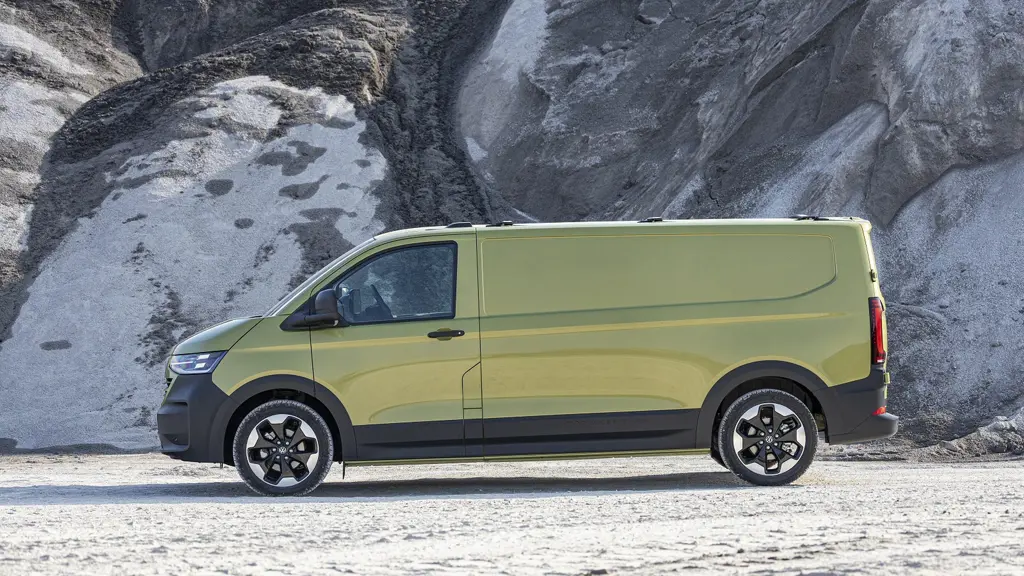 Volkswagen Transporter T32 SWB Electric 100KW 70KWH Commerce Plus Kombi Van Auto