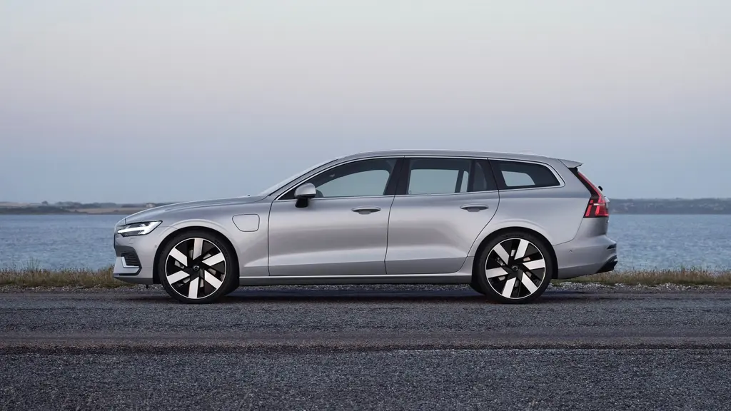 Volvo V60 2.0 T6 335 PHEV Plus Dark 5dr AWD Auto