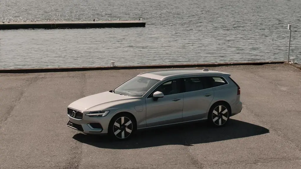 Volvo V60 2.0 T6 335 PHEV Plus Dark 5dr AWD Auto