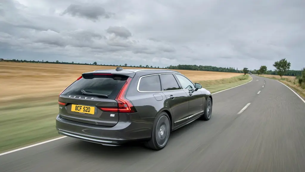 Volvo V90 2.0 T6 350 PHEV Plus Dark 5dr AWD Auto