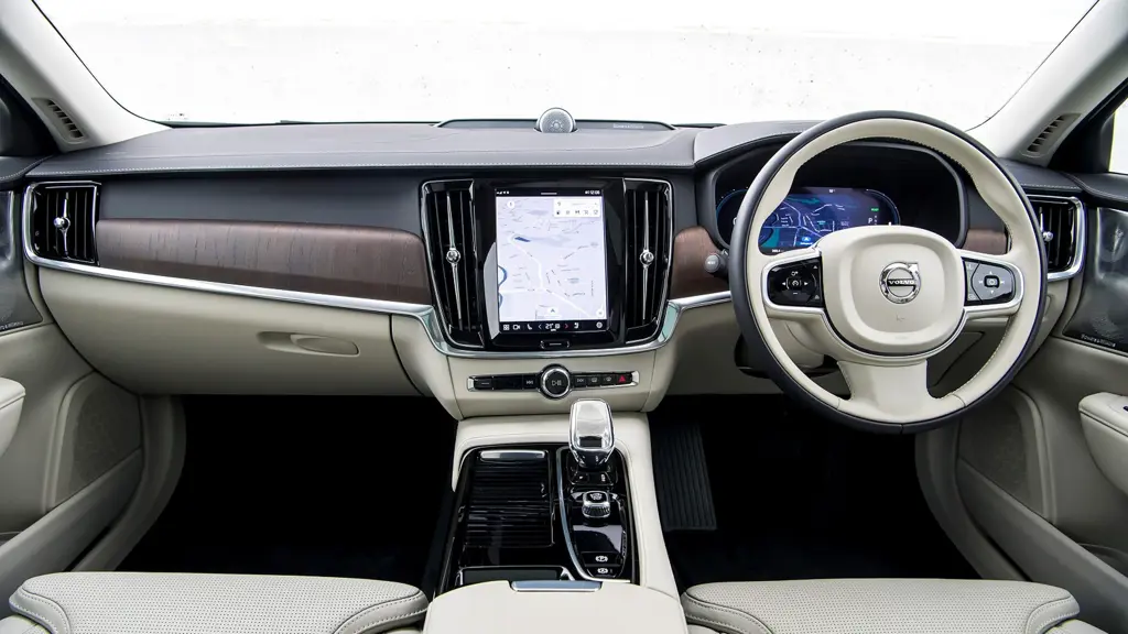 Volvo V90 2.0 T6 350 PHEV Plus Dark 5dr AWD Auto