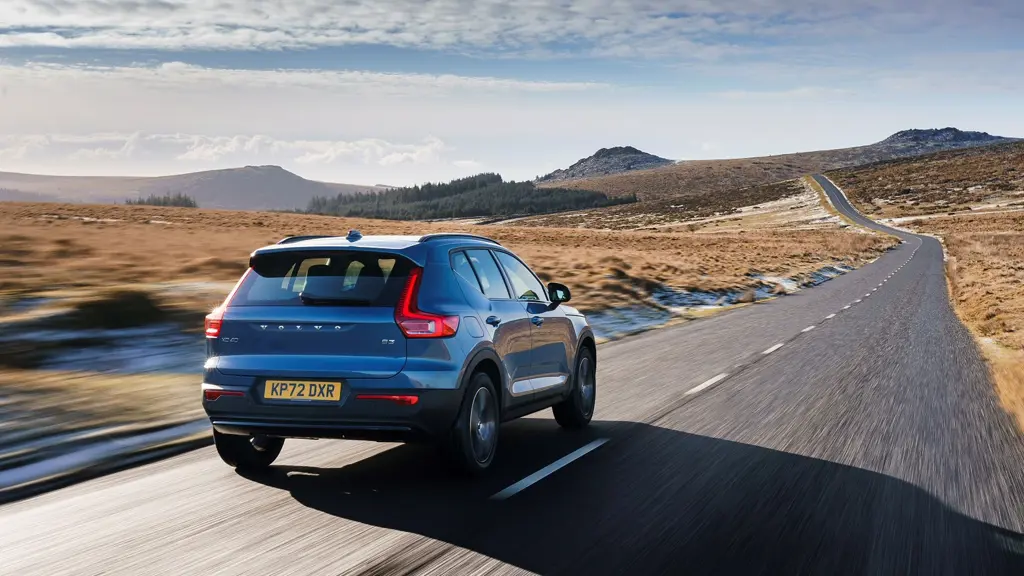 Volvo XC40 2.0 B3P Plus Dark 5dr Auto