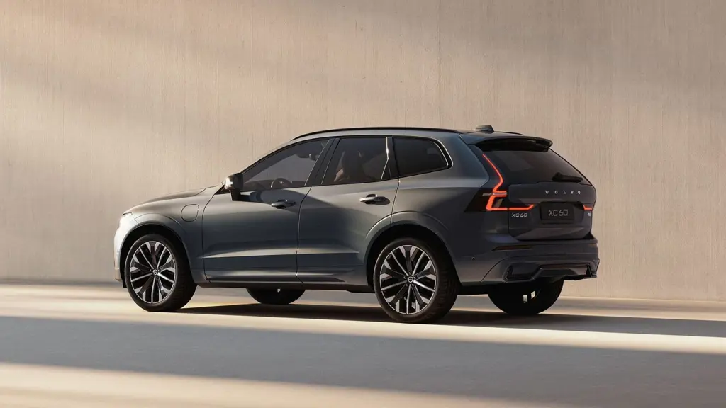 Volvo XC60 2.0 T6 335 PHEV Plus Dark 5dr AWD Geartronic