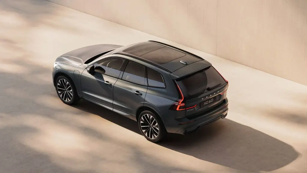 Volvo XC60 2.0 T6 335 PHEV Plus Dark 5dr AWD Geartronic
