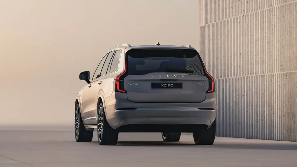 Volvo XC90 2.0 T8 455 RC PHEV Core Bright 5dr AWD Gtron