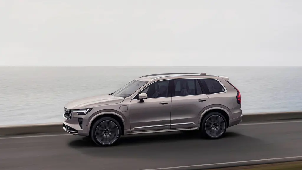 Volvo XC90 2.0 T8 406 PHEV Core Bright 5dr AWD Geartronic