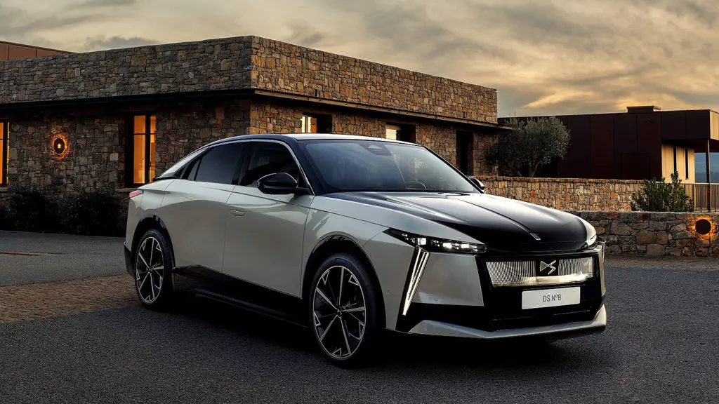 DS NO8 191kW Etoile 74kWh 5dr Auto