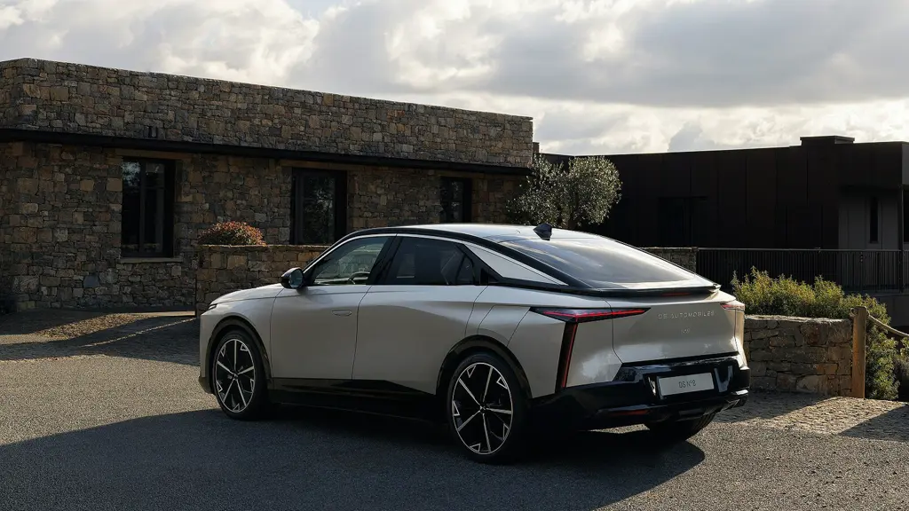 DS NO8 191kW Etoile 74kWh 5dr Auto