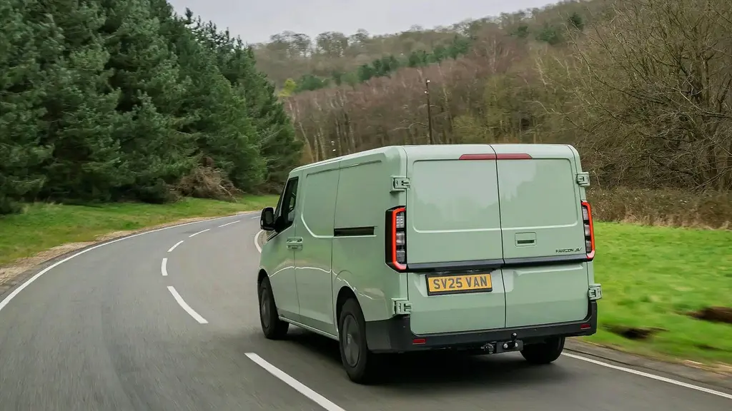 Farizon Sv L3 Electric 170KW 106 KWH H3 Van Auto
