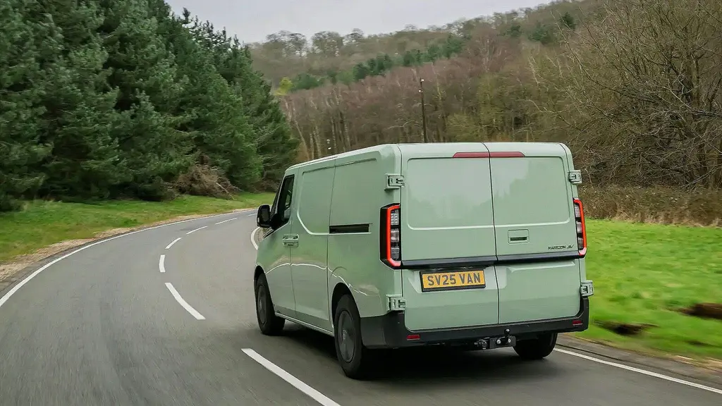Farizon Sv L2 Electric 170KW 67KWH H2 Van Auto