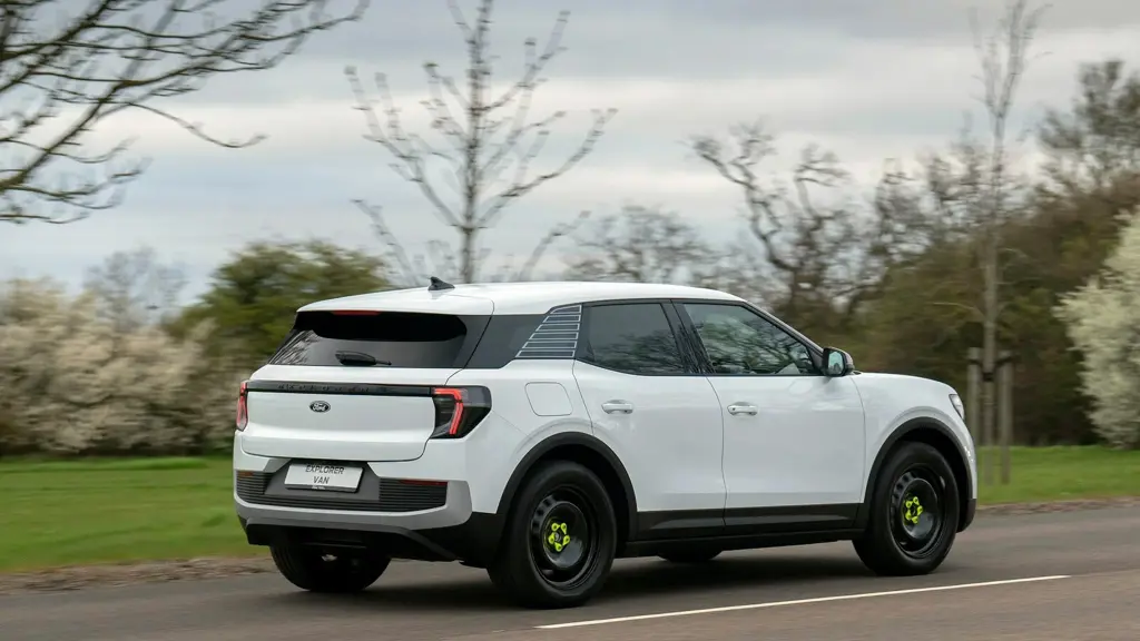 Ford Explorer Electric 250KW 77KWH Select Van AWD Auto