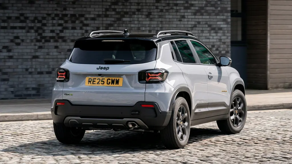 Jeep Avenger 115kW e-Summit 54kWh 5dr Auto