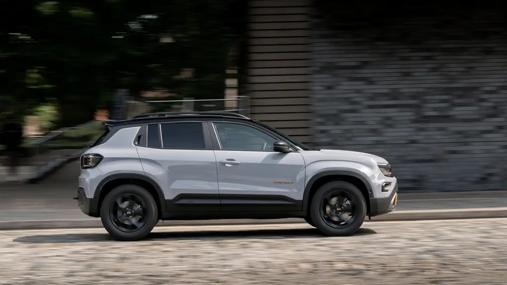 Jeep Avenger 115kW e-Summit 54kWh 5dr Auto