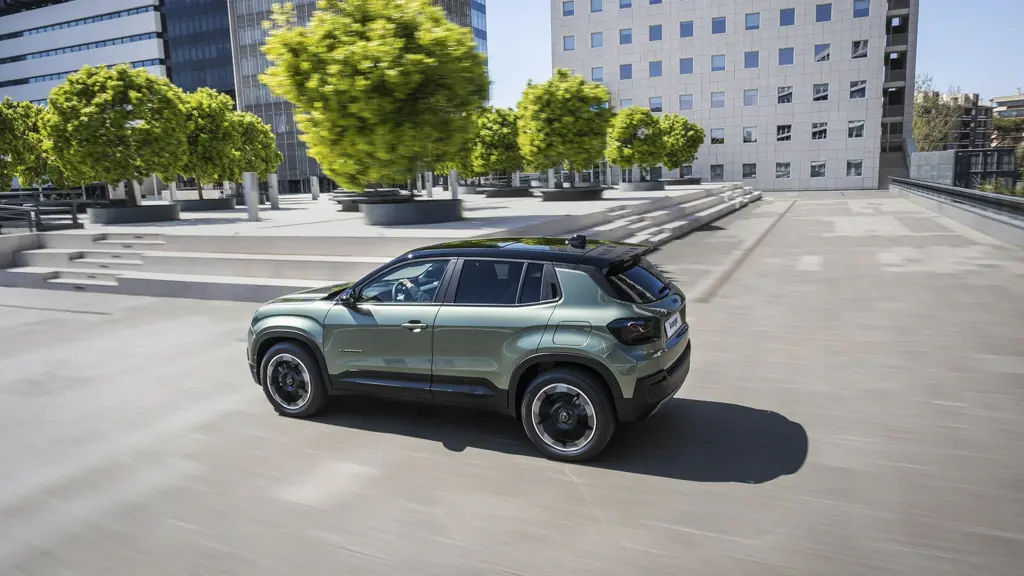 Jeep Avenger 1.2 E-AWD e-Hybrid Upland 5dr DCT