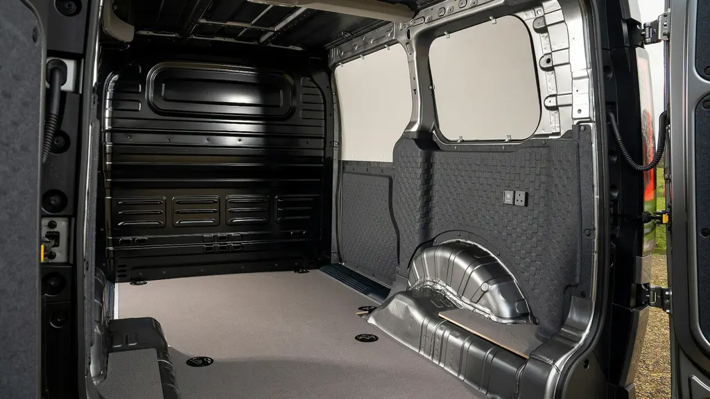 Kia PV5 Cargo L1 Electric 120KW Plus Long Range 71KWH H1 Van Auto