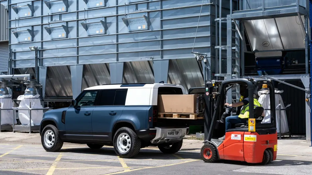 Land Rover Defender 110 Diesel 3.0 D250 Hard TOP X-Dynamic SE Auto