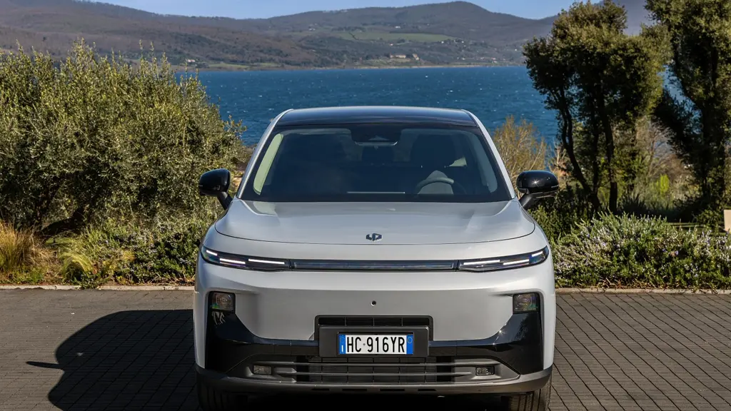 LEAPMOTOR B10 160kW Hybrid EV 19kWh 5dr Auto NI