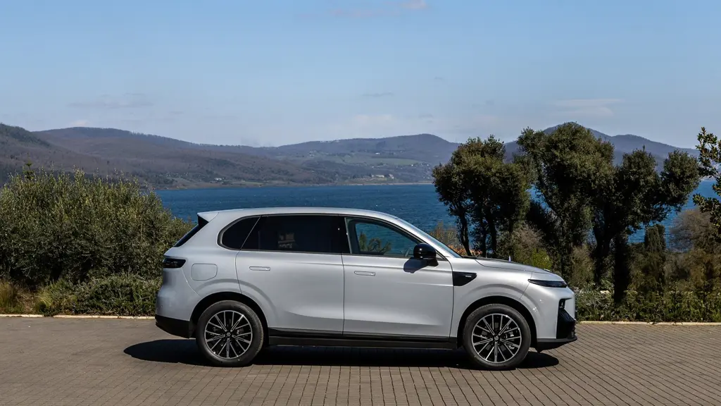 LEAPMOTOR B10 160kW Hybrid EV 19kWh 5dr Auto NI