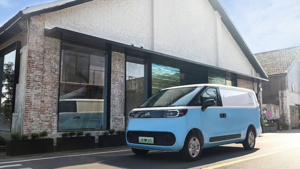 Maxus Deliver 5 E L2 Electric 120KW H1 Crew Van 64KWH Auto
