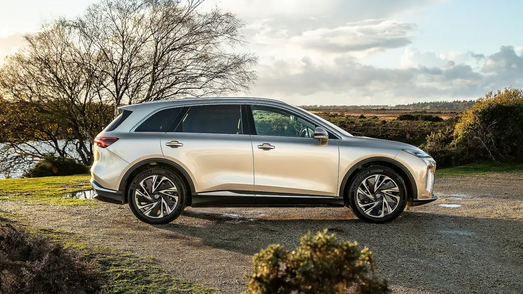 MG Motor UK MGS6 266kW Trophy EV Dual Motor 77kWh 5dr Auto