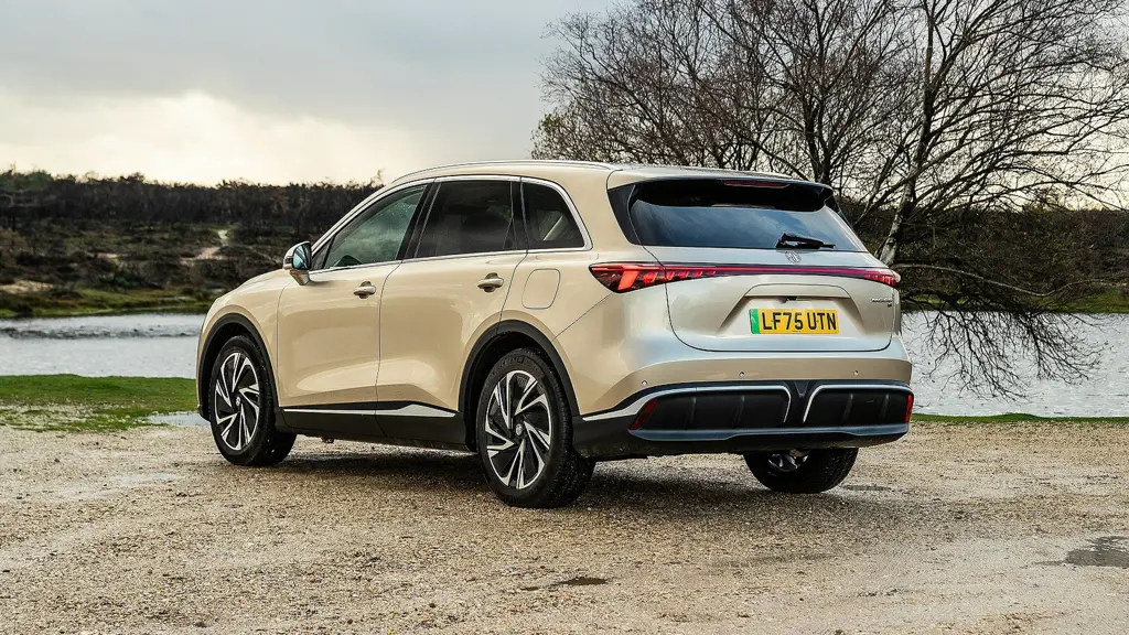 MG Motor UK MGS6 266kW Trophy EV Dual Motor 77kWh 5dr Auto