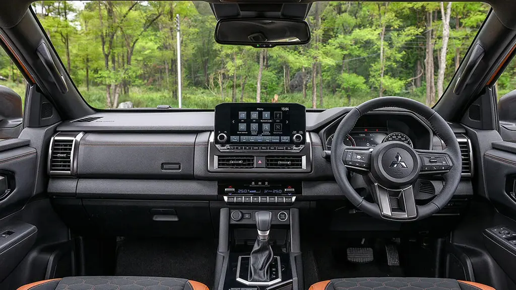 Mitsubishi L200 Diesel 2.4 Bi-Turbo D Barbarian Commercial 4WD Auto