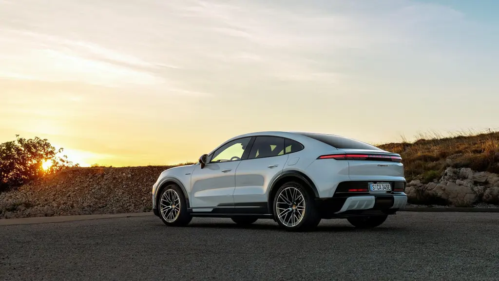 Porsche Cayenne Electric 325kW 113kWh 5dr Auto