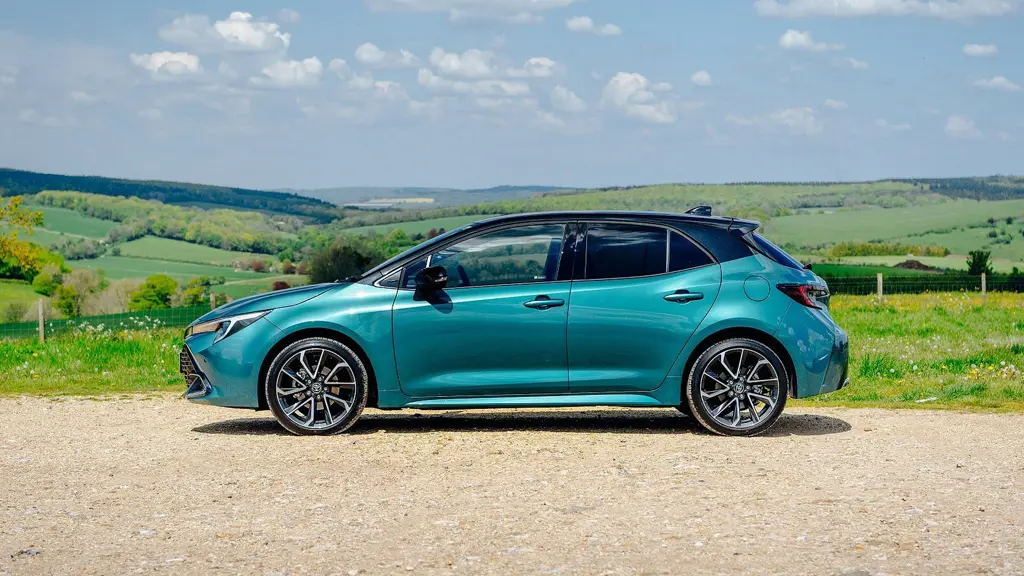 Toyota Corolla 2.0 Hybrid 178 Excel 5dr CVT