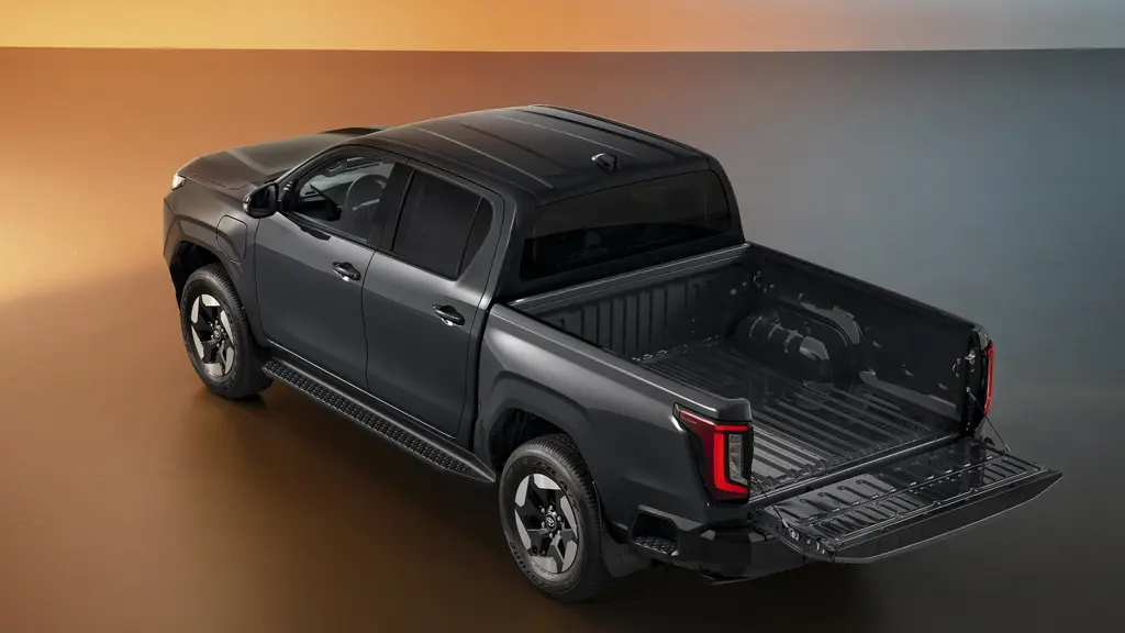 Toyota Hilux Diesel Invincible D/Cab Pick UP 2.4 D-4D Auto