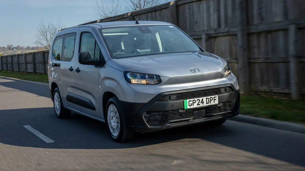 Toyota Proace City Verso 100kW Icon L2 50kWh 5dr Auto