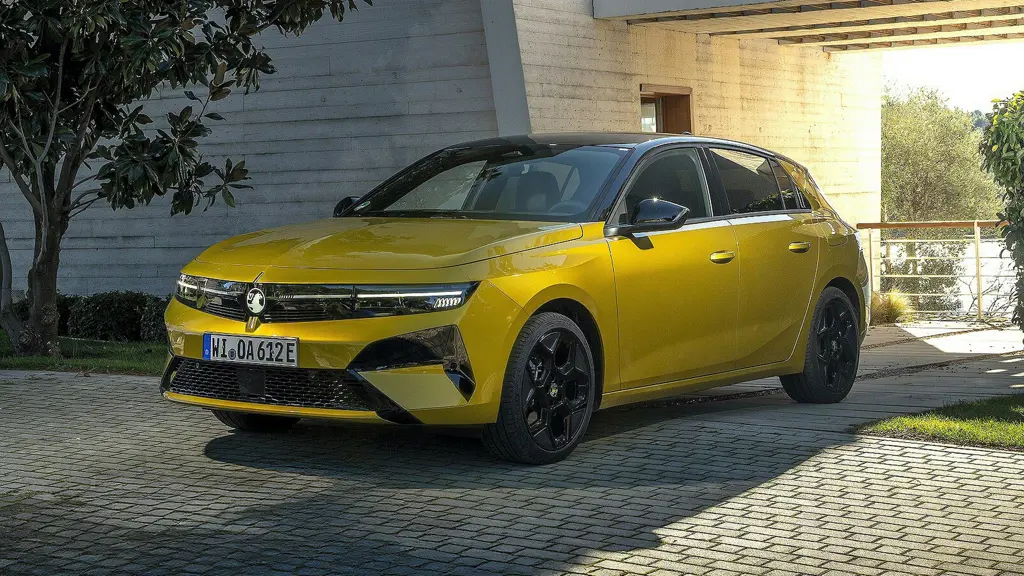 Vauxhall Astra 1.6 Plug-in Hybrid GSe 5dr e-DCT7