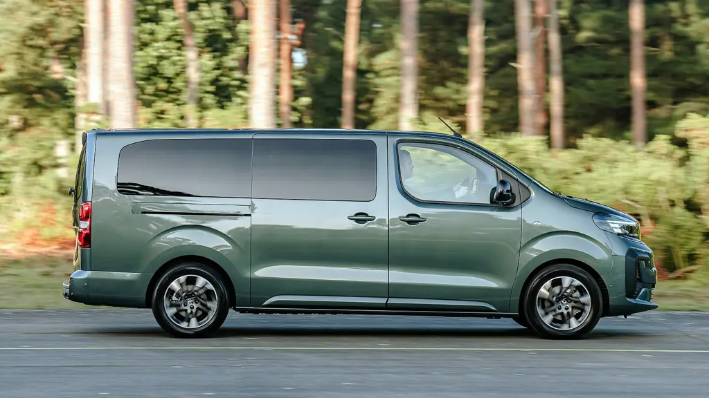 Vauxhall Vivaro Life 100kW Design 75kWh 5dr Auto