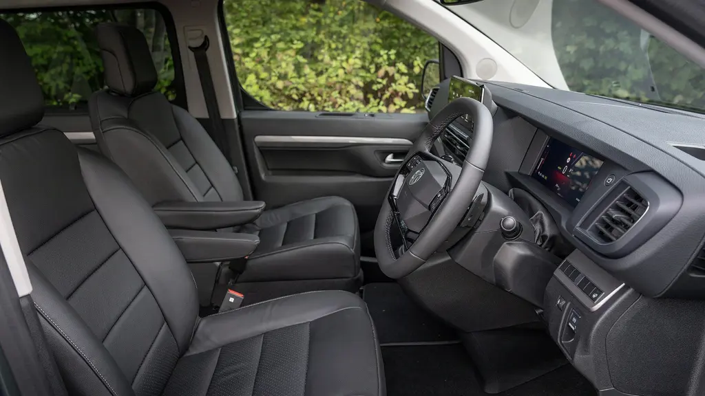 Vauxhall Vivaro Life 100kW Design 75kWh 5dr Auto