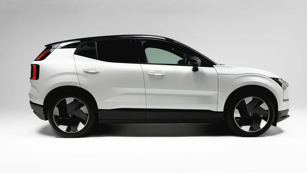 Volvo EX30 200kW Single Motor Plus 51kWh 5dr Auto