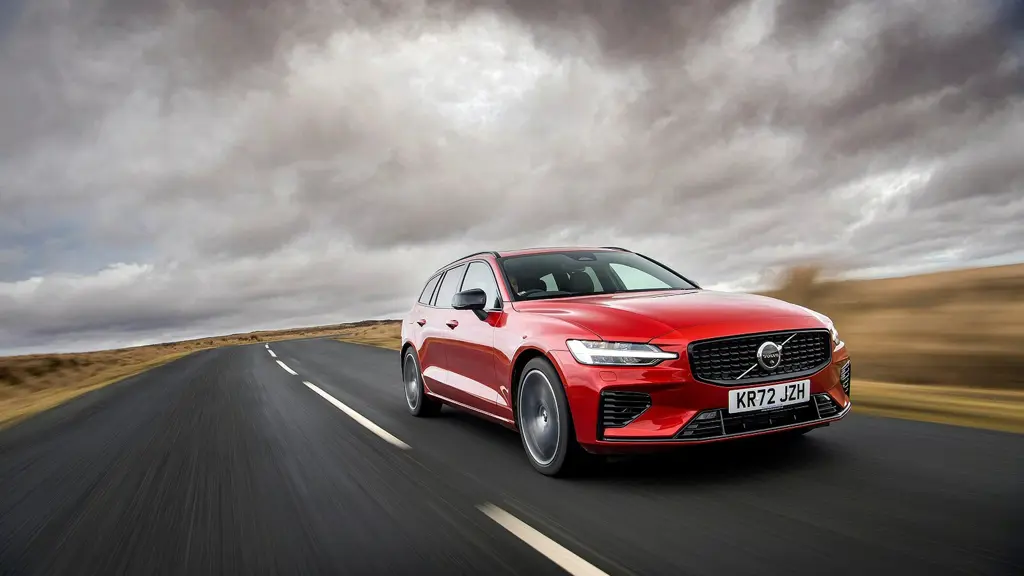 Volvo V60 2.0 B4P Plus Dark 5dr Auto 7 speed