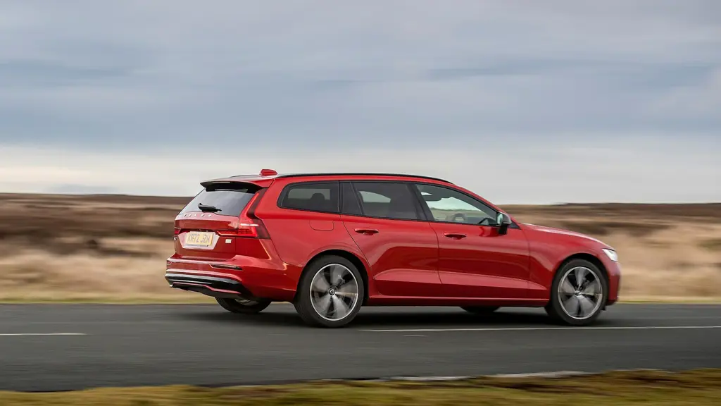 Volvo V60 2.0 B4P Plus Dark 5dr Auto 7 speed