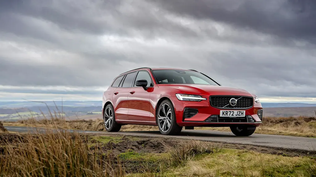 Volvo V60 2.0 B4P Plus Dark 5dr Auto 7 speed