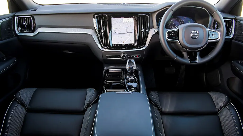 Volvo V60 2.0 B4P Plus Dark 5dr Auto 7 speed
