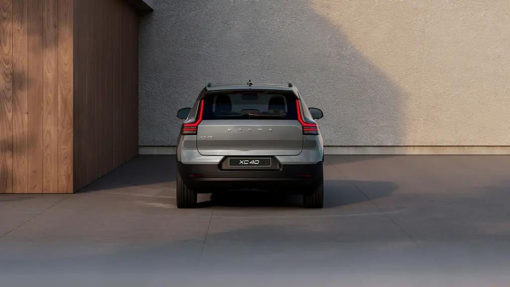 Volvo XC40 2.0 B4P Ultra Dark 5dr Auto