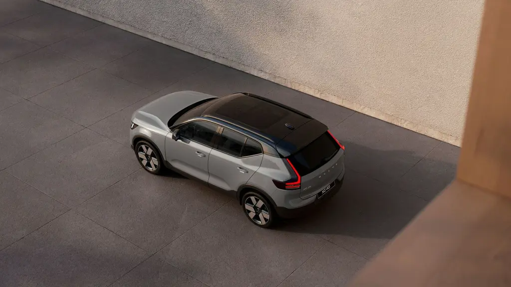 Volvo XC40 2.0 B4P Ultra Dark 5dr Auto