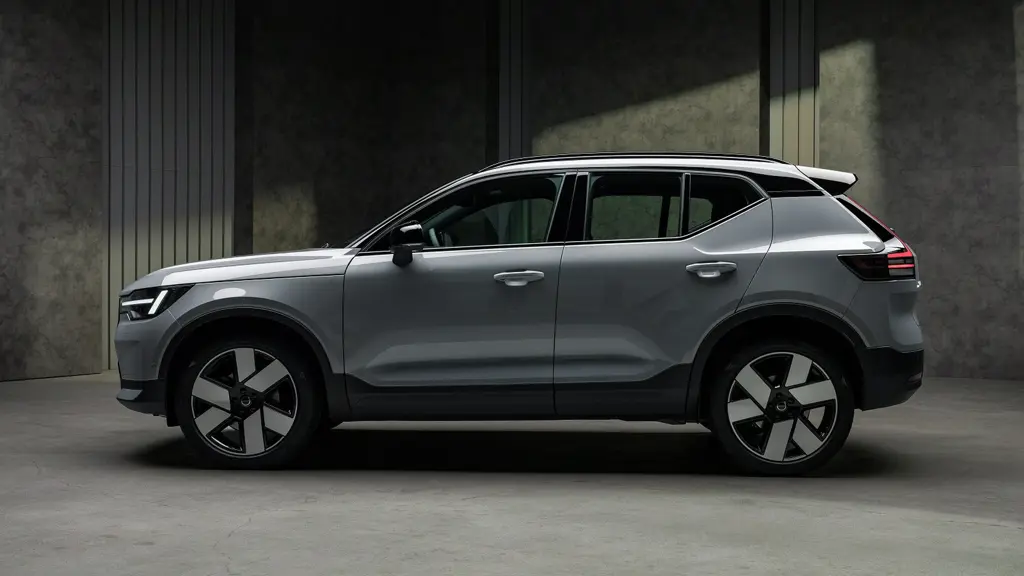 Volvo XC40 2.0 B4P Ultra Dark 5dr Auto