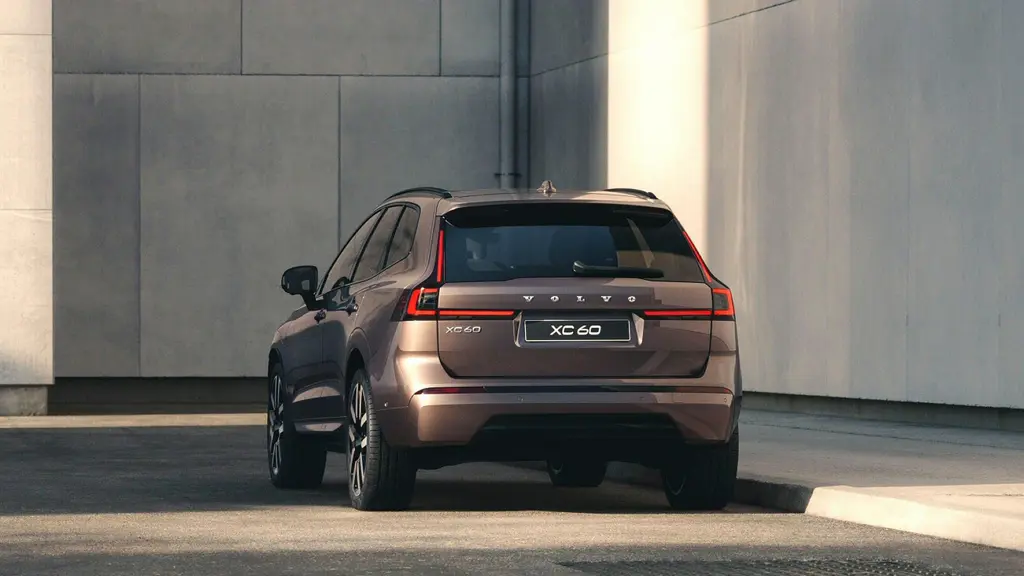 Volvo XC60 2.0 T6 335 PHEV Plus Dark 5dr AWD Geartronic