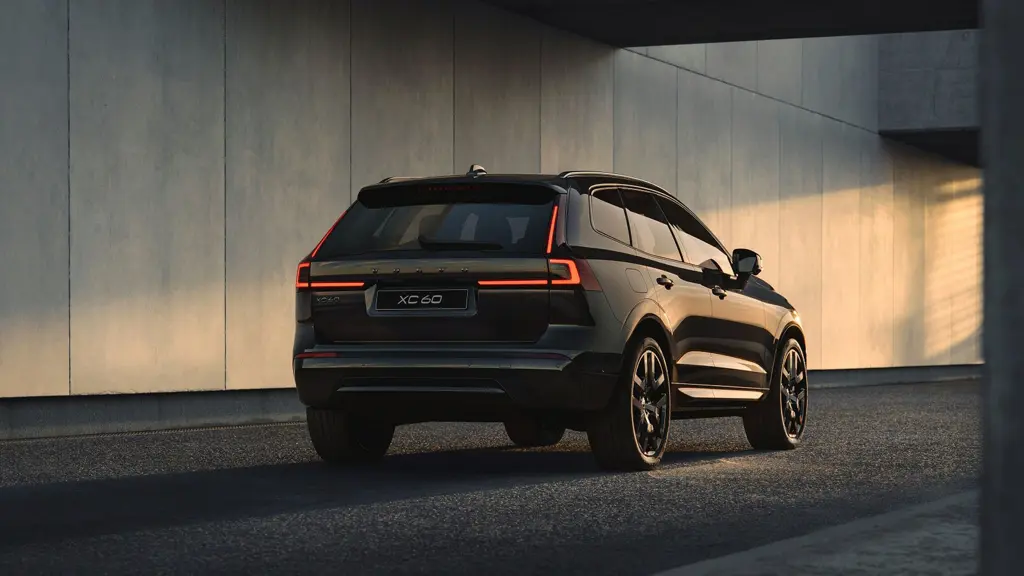 Volvo XC60 2.0 T6 335 PHEV Plus Dark 5dr AWD Geartronic